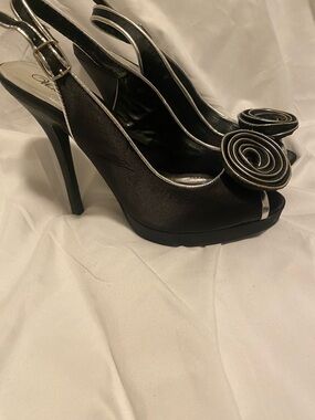 Wild Rose Black Peep-Toe Slingback Heels with Rosette